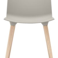 Andersen - Furniture TAC Chair Plast Grey / Oak White Pigm. Lacquer - Spisebordsstole Træ hos Magasin