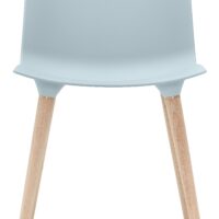 Andersen - Furniture TAC Chair Plast Iceblue / Oak White Pigm. Lacquer - Spisebordsstole Træ hos Magasin