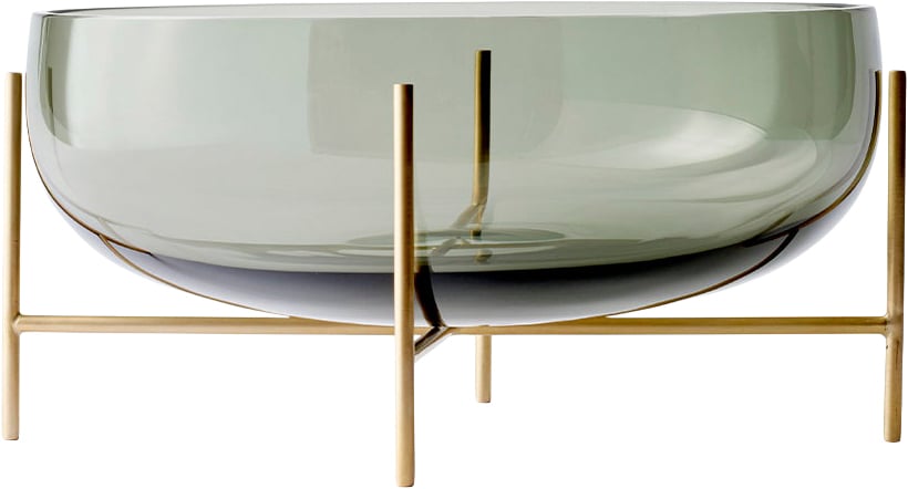 Audo Copenhagen Echasse Bowl, Smoke/brushed Brass Str H: 14 cm, Ø: 29,5 cm - Serveringsskåle Messing hos Magasin