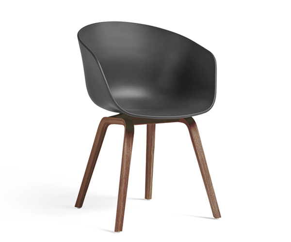 Hay About A Chair (AAC22) - Soft Black - Valnød