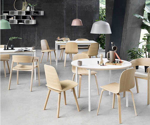 Muuto Visu Wide Wood Chair