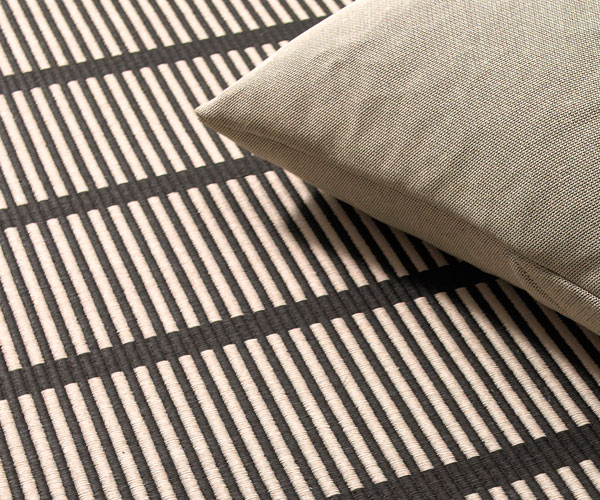 Woodnotes Cutstripe Tæppe - 170x240cm