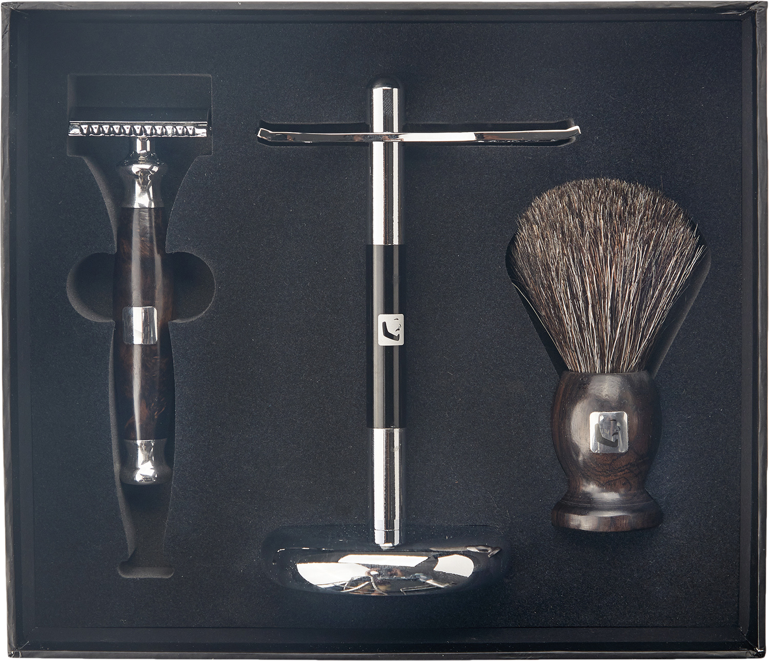 Barberians Barberians Shaving Kit: Safety Razor, Stand & Barberkost Sup - Barberskraber hos Magasin